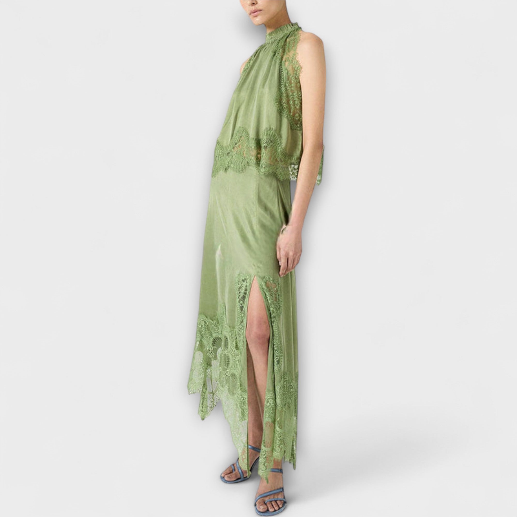 Kaia - Saténová blůza s krajkovým lemem a skládacím výstřihem