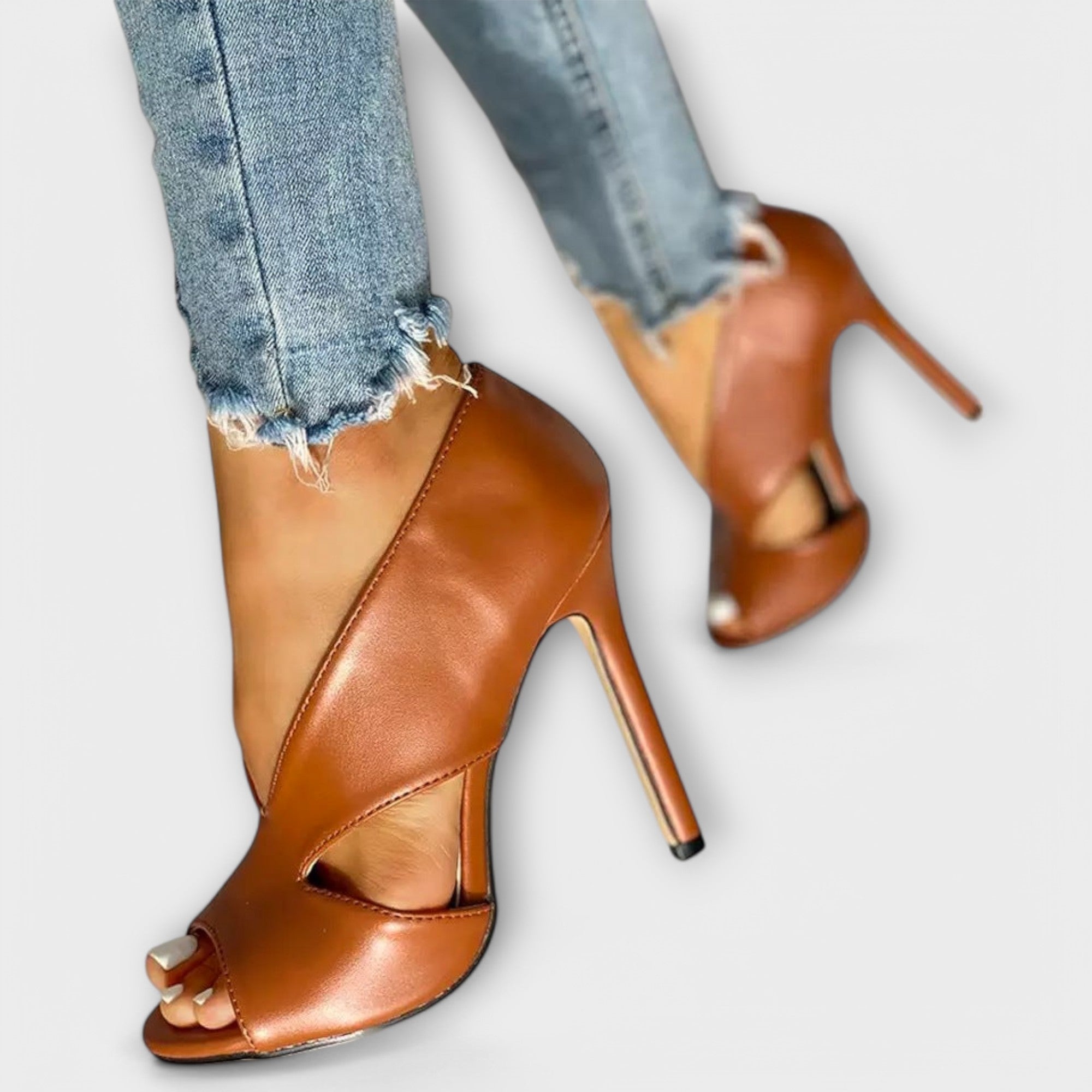 Trendy ortopedické sandály s elegantním podpatkem