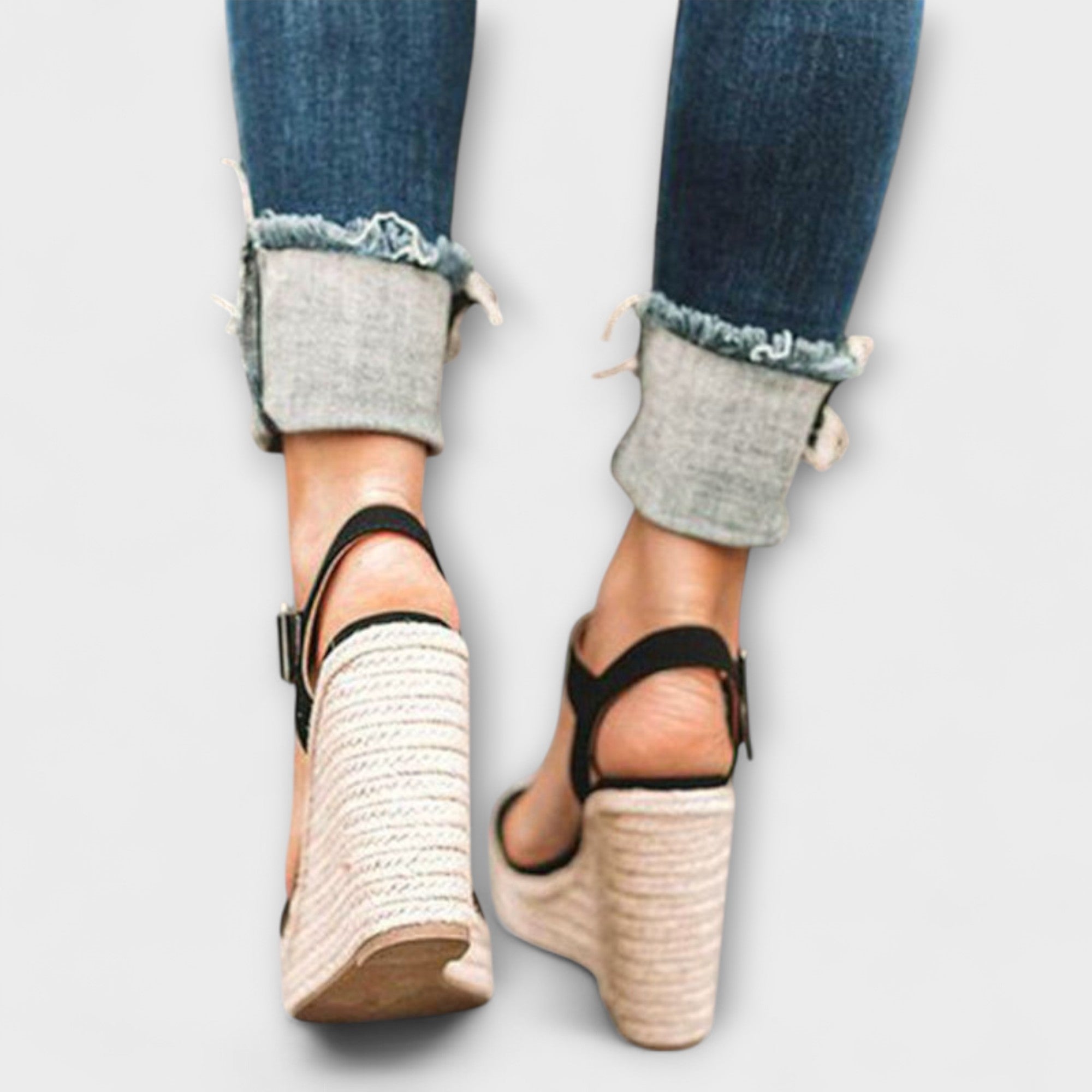 Elizabeth - Stylové dámské boty s páskem