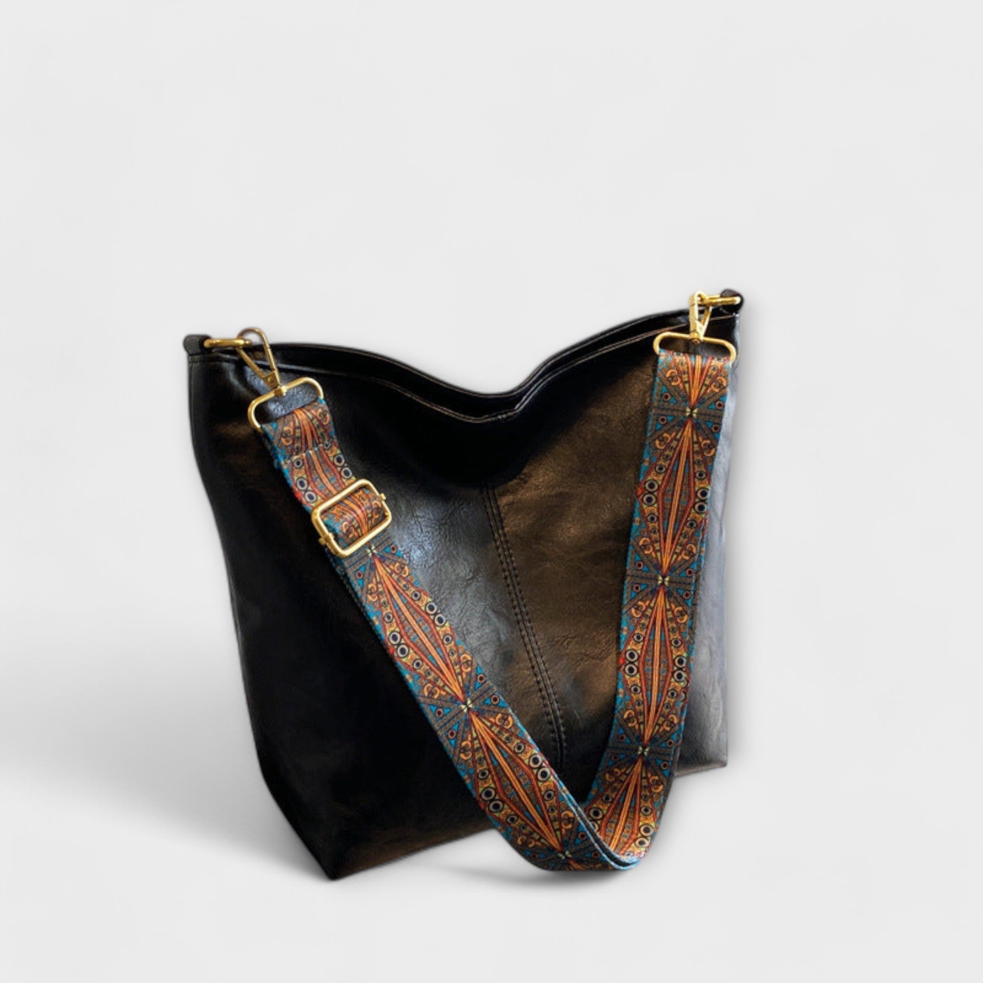 Lora. - Elegantní Vintage Kabelka