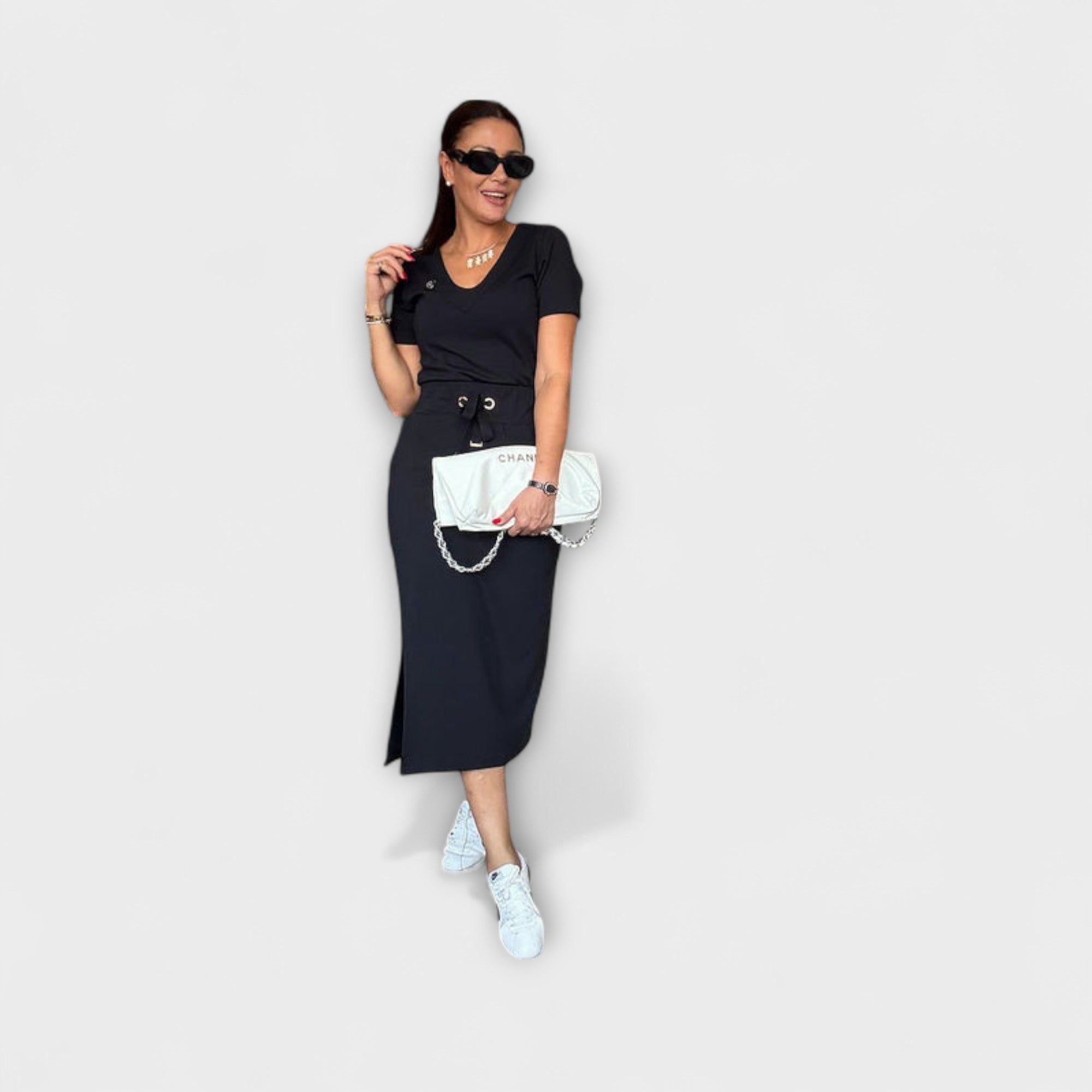 Danielle - Elegantní V-krční top s sukní